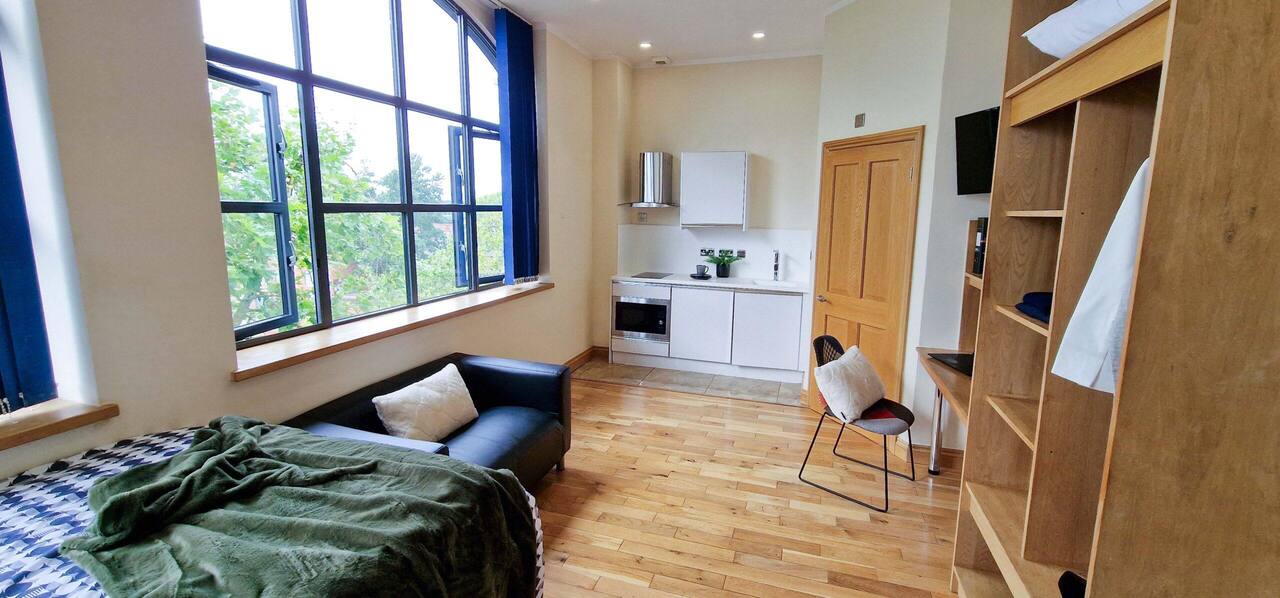 Super Deluxe Studio private student accommodation in Nottingham