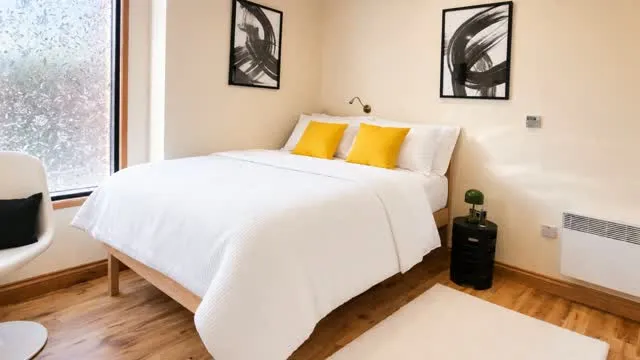 Last few SUPERIOR STUDIOS in the best price possible 😍 129£ p/w #thestudentlodgenottingham #studentaccomodations #not...