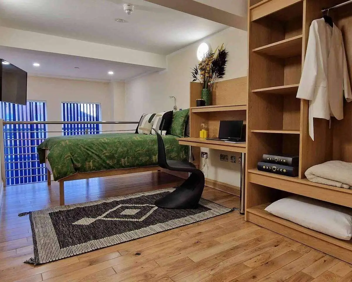 Duplex Studio room